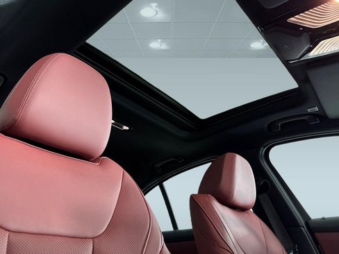 New 2026 BMW 330i Sedan w/ Premium Package RWD image 21