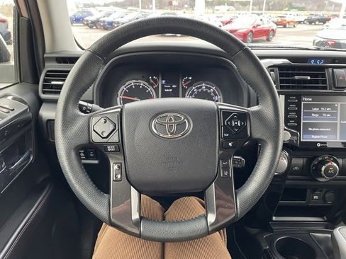 Certified 2022 Toyota 4Runner TRD Off-Road image 24
