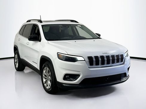 Used 2022 Jeep Cherokee Latitude Lux w/ Sun & Sound Group image 3