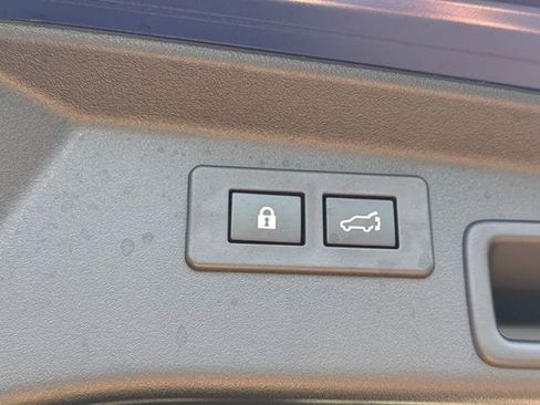 Used 2026 Subaru Outback Premium AWD/4WD image 15