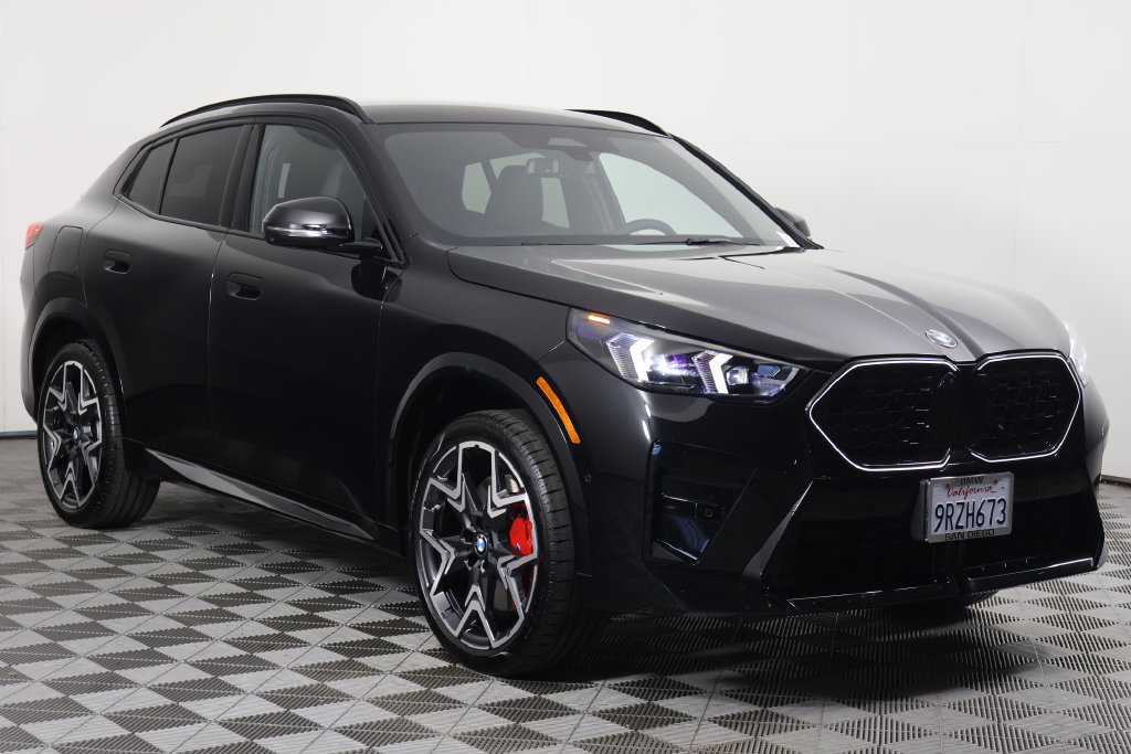 Used 2025 BMW X2 xDrive28i w/ Technology Package AWD/4WD image 3