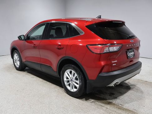 Used 2022 Ford Escape SE w/ Cold Weather Package image 4