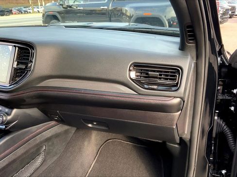 Used 2025 Dodge Durango R/T image 17