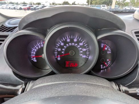 Used 2012 Kia Soul FWD image 34