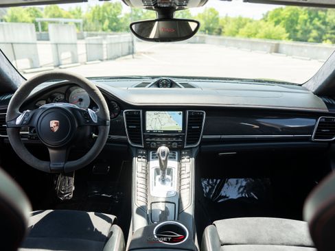 Used 2014 Porsche Panamera GTS AWD/4WD image 14