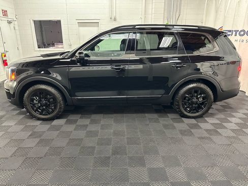 Used 2025 Kia Telluride AWD image 6