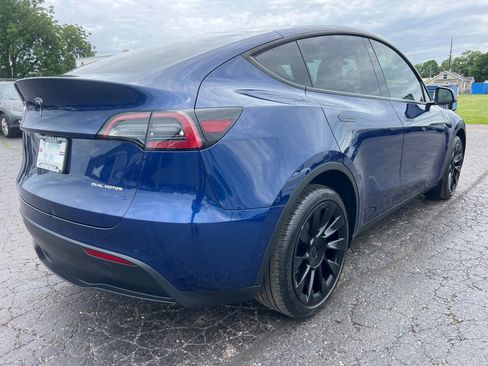 Used 2022 Tesla Model Y Long Range AWD/4WD image 7