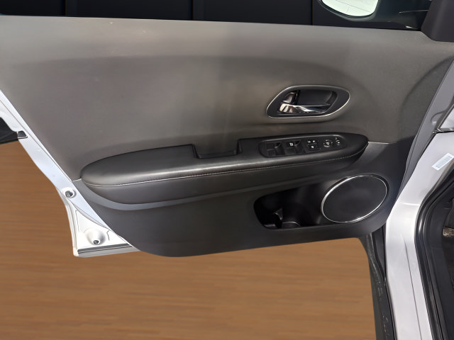 Used 2022 Honda HR-V EX image 11