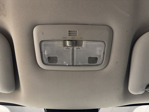 Used 2019 Toyota Corolla SE image 37