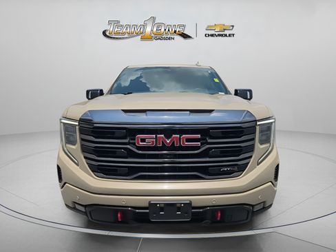 Used 2023 GMC Sierra 1500 AT4 w/ Technology Package AWD/4WD image 2