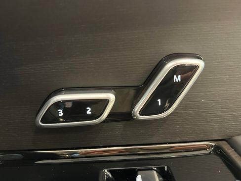 Used 2025 Land Rover Range Rover Sport Autobiography image 22