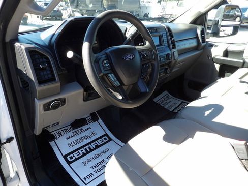Used 2020 Ford F250 XL w/ Power Equipment Group image 16