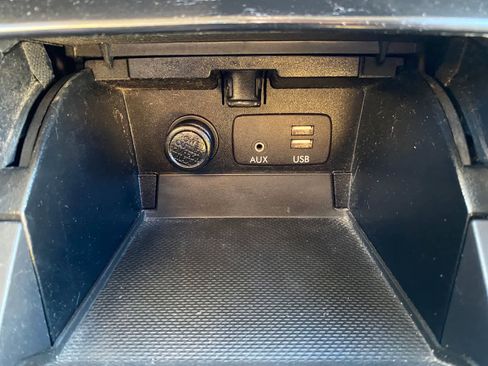 Used 2017 Subaru Outback 2.5i Premium image 29