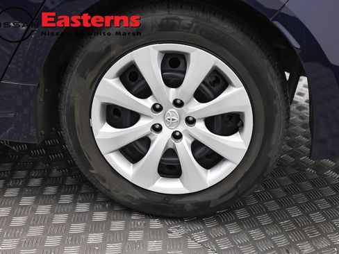 Used 2023 Toyota Corolla LE FWD image 32