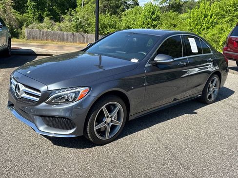 Used 2015 Mercedes-Benz C 300 4MATIC Sedan image 3