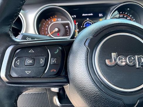 Used 2018 Jeep Wrangler Unlimited Sport S AWD/4WD image 24