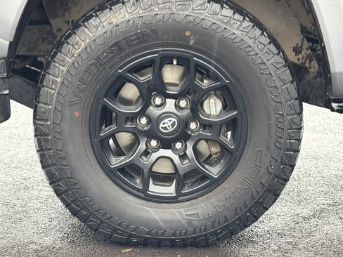 Used 2021 Toyota Tacoma SR5 image 24