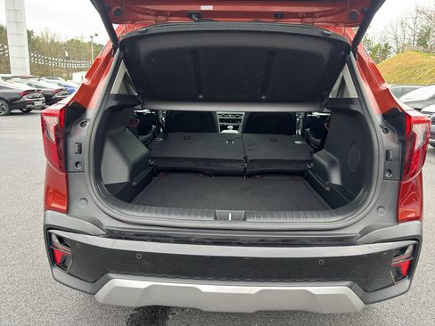 Used 2025 Kia Seltos SX image 12