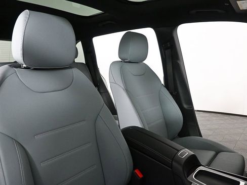 New 2026 Mercedes-Benz GLB 250 image 20