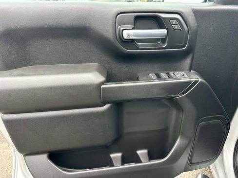 Used 2022 Chevrolet Silverado 1500 Custom image 20