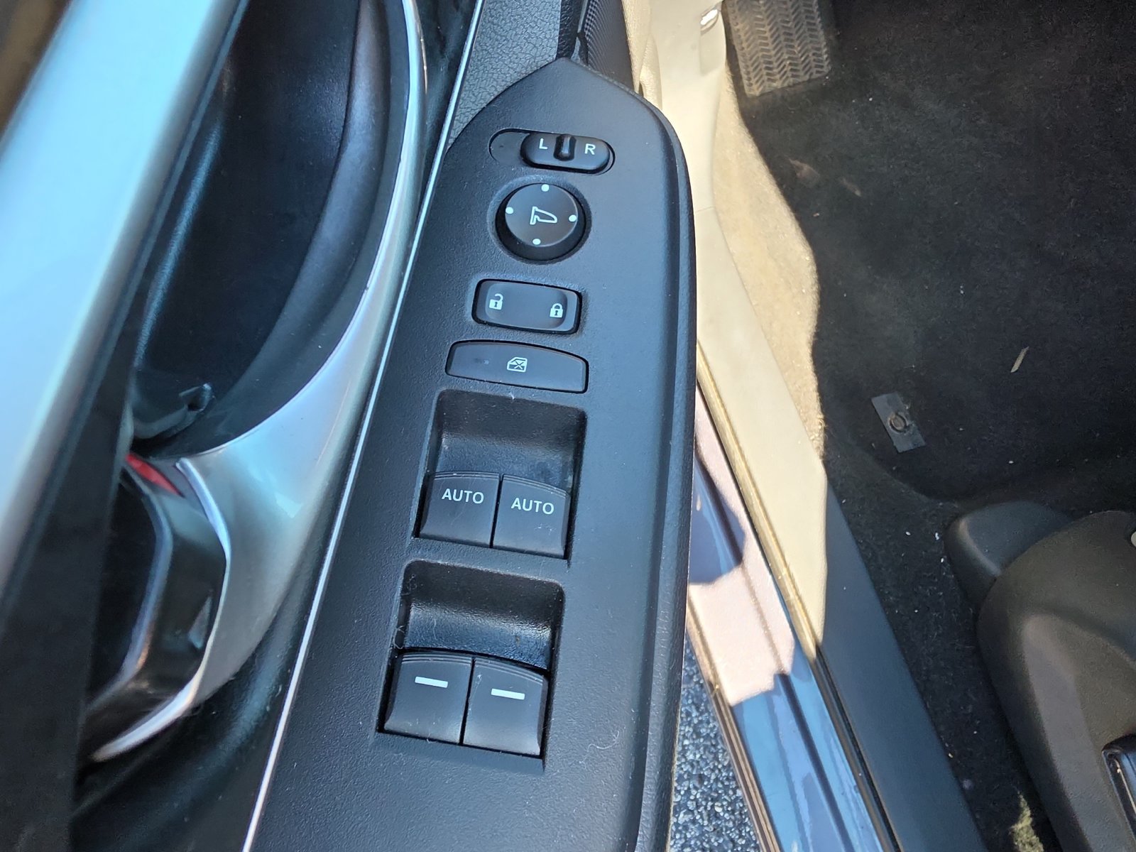 Used 2019 Honda CR-V EX image 14