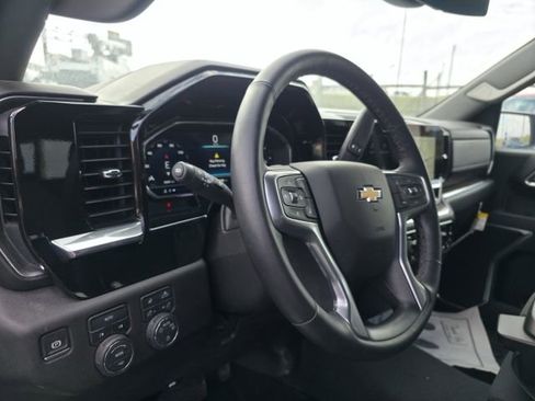 Used 2025 Chevrolet Silverado 1500 LT w/ Safety Package image 11