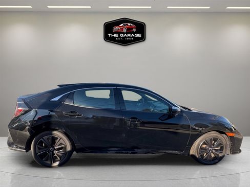 Used 2017 Honda Civic EX image 8