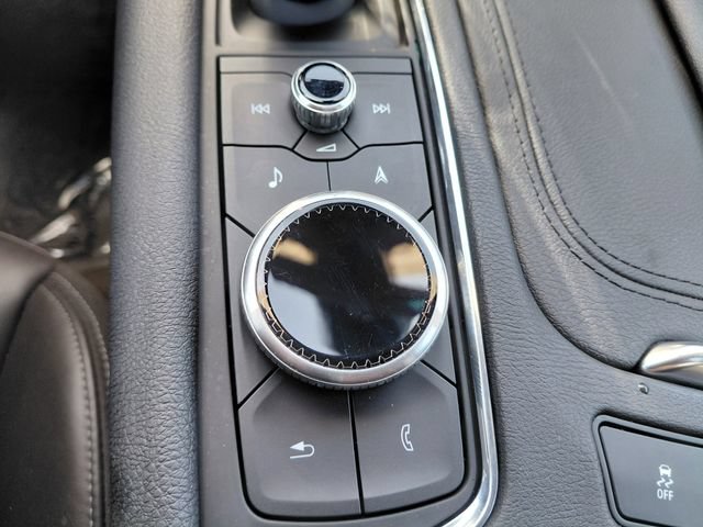 Certified 2024 Cadillac XT6 Premium Luxury FWD image 20