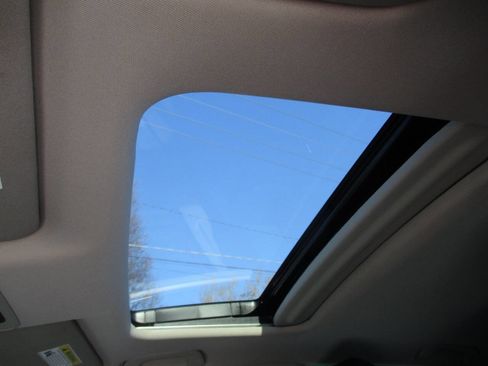 Used 2022 Honda Civic EX image 17