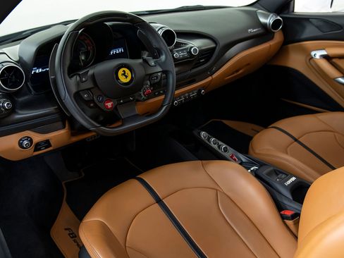 Certified 2022 Ferrari F8 Spider RWD image 4
