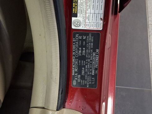 Used 2006 Kia Spectra EX FWD image 22