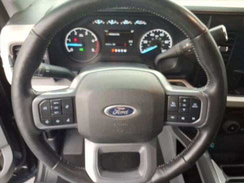 Used 2024 Ford F350 XLT image 21