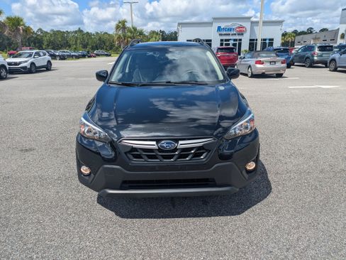 Certified 2022 Subaru Crosstrek 2.0i Premium w/ Moonroof Package image 9