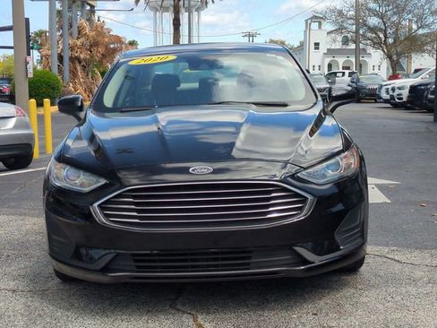 Used 2020 Ford Fusion SE FWD image 2