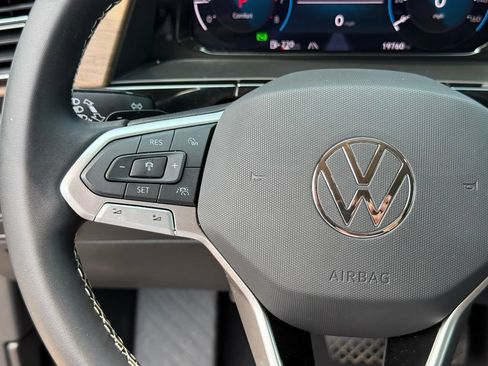 Used 2026 Volkswagen Atlas SE AWD/4WD image 15