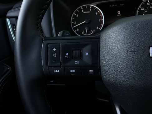 Used 2025 Nissan Rogue SV image 33