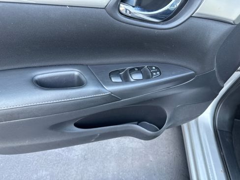 Used 2018 Nissan Sentra S FWD image 16