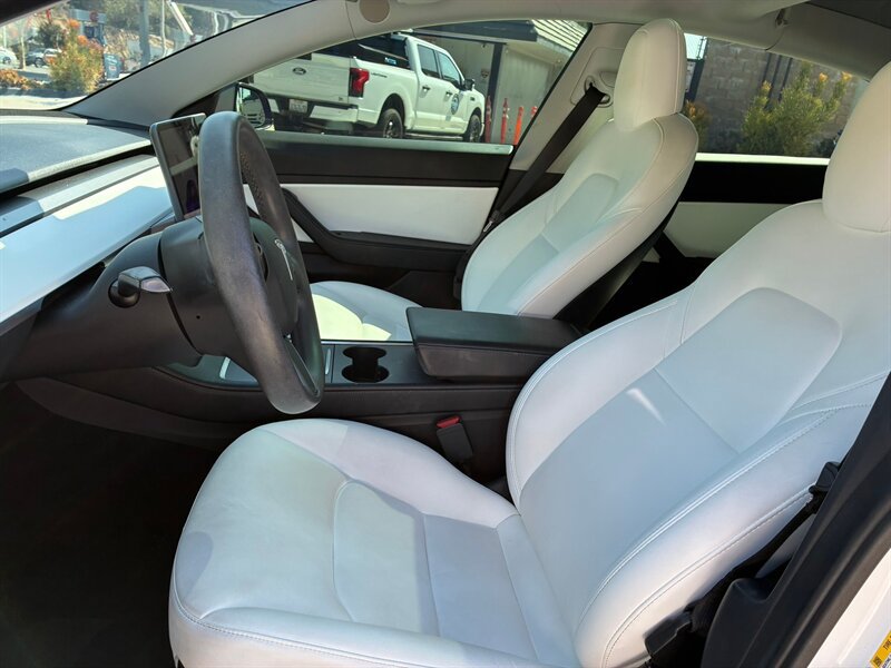 Used 2021 Tesla Model 3 Standard Range Plus RWD image 11