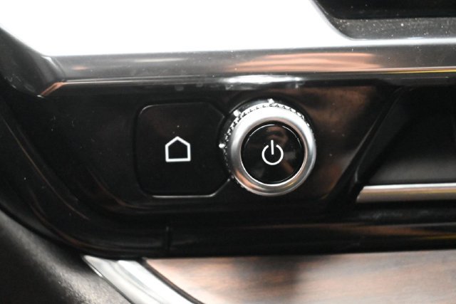 Used 2024 GMC Sierra 1500 SLT AWD/4WD image 16