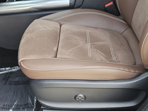 Used 2024 Mercedes-Benz GLA 35 AMG 4MATIC image 24