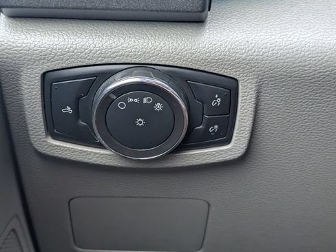 Used 2017 Ford F250 XL w/ Power Equipment Group AWD/4WD image 11