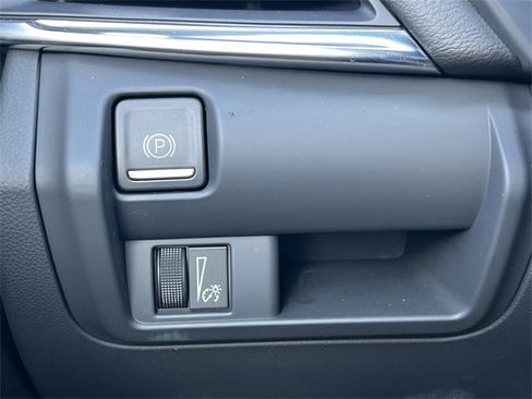 Used 2024 Cadillac CT4 Luxury image 15