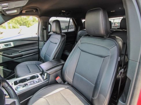 Used 2020 Ford Explorer Limited w/ Class III Trailer Tow Package AWD/4WD image 15