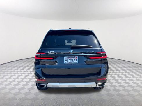 Used 2025 BMW X7 xDrive40i w/ Premium Package AWD/4WD image 5