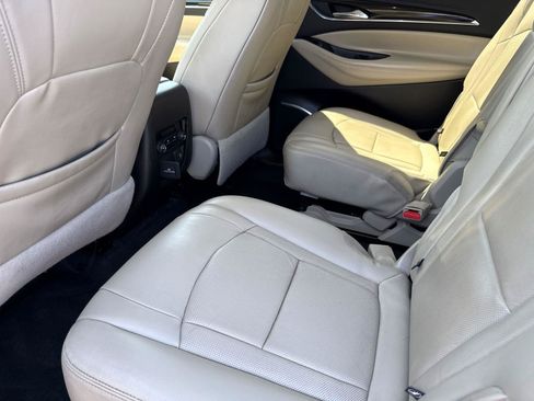 Used 2019 Buick Enclave Essence FWD image 24