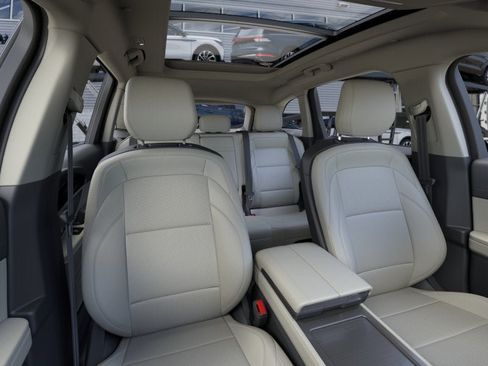 New 2026 Lincoln Nautilus Premier w/ Equipment Group 102A AWD/4WD image 10