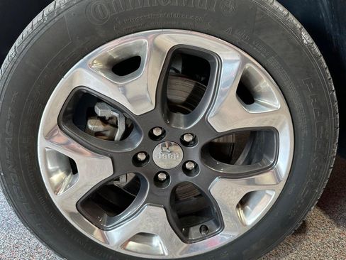 Used 2019 Jeep Compass Limited AWD/4WD image 11