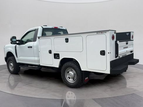Certified 2025 Ford F350 XL w/ XL Off-Road Package AWD/4WD image 4