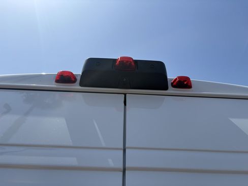 Used 2025 RAM ProMaster 3500 w/ Convenience Group image 12