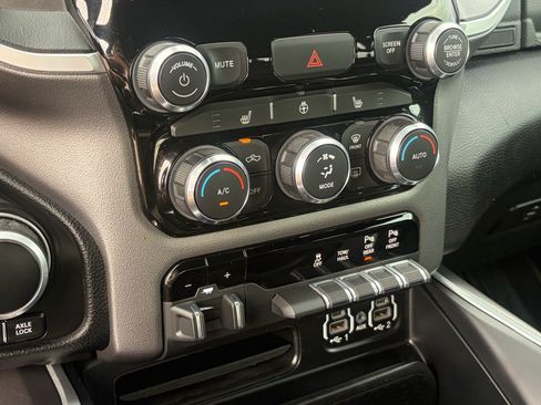 Used 2022 RAM 1500 Big Horn AWD/4WD image 26